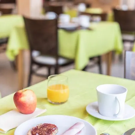 ホテル De La ル・シャンボン・シュル・リニョン