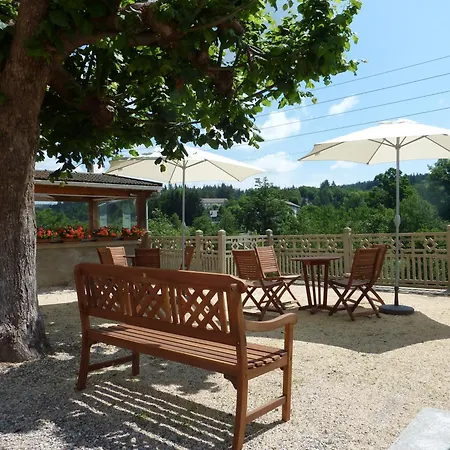 De La 3* Le Chambon-sur-Lignon