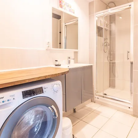 ホテル De La ル・シャンボン・シュル・リニョン